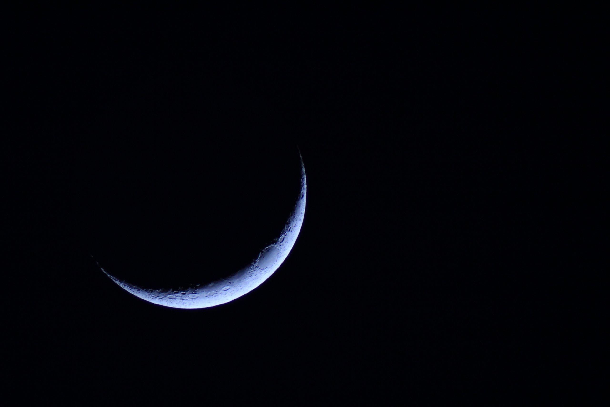 Crescent moon scaled 1