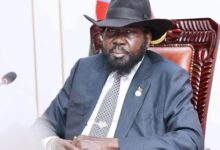 قال رئيس جنوب السودان سلفاكير ميارديت وزير المالية باك برنابا شول من منصبه، بحسب مرسوم رئاسي نُشر ليل الاثنين الثلاثاء، في خطوة تعكس حالة عدم الاستقرار الإداري في البلاد التي تعاني أزمات اقتصادية متلاحقة