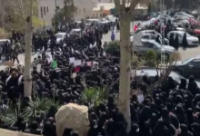 ـ شددت الحكومة الإيرانية، الثلاثاء، على أنها تفضّل المسار الدبلوماسي على خيار الحرب، لكنها في الوقت نفسه مستعدة لكلا الاحتمالين، مؤكدة أنها ستستخدم «كل وسائل الردع» لمنع أي سوء تقدير في ظل تصاعد التوترات الإقليمية