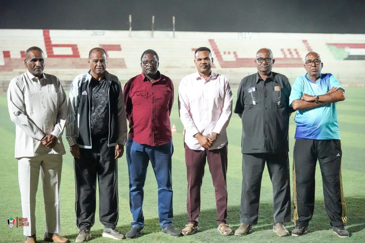 تشهد مدينة عطبرة السودانية حراكاً رياضياً لافتاً مع استمرار فعاليات كورس "دبلومة الرخصة D" لمدربي كرة القدم، في خطوة تهدف إلى إنعاش الكوادر الفنية وتطوير اللعبة في ولاية نهر النيل ورغم التحديات التي تمر بها البلاد.