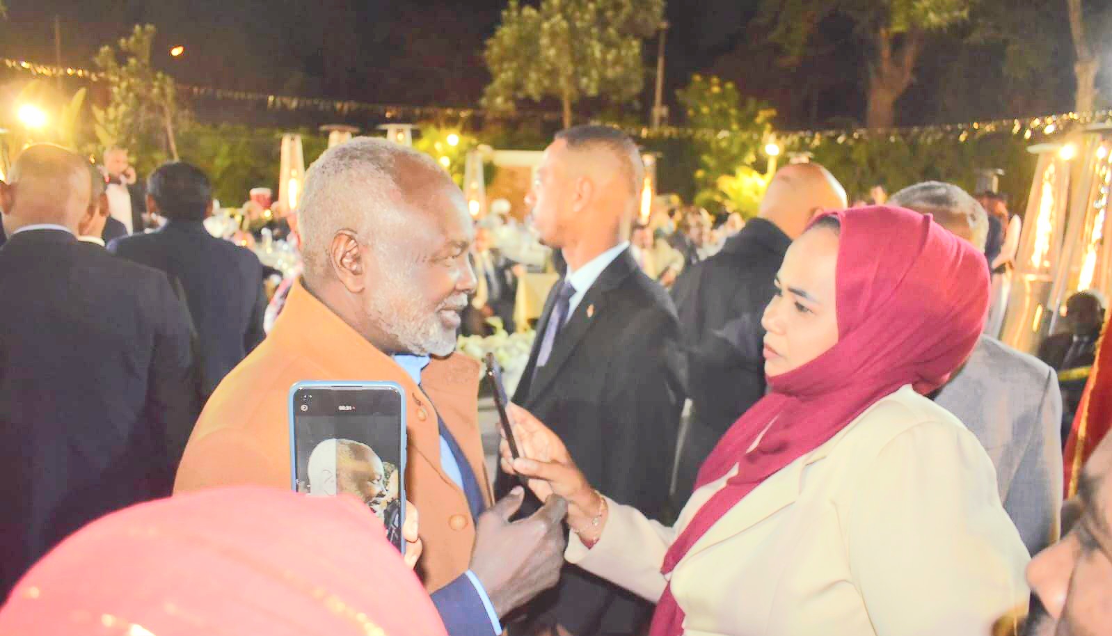 الصحفية لموقع السودان اليوم https://alsudanalyoum.net آفاق عبدالله و جبريل ابراهيم