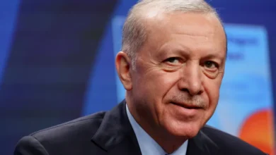 وجّه الرئيس التركي رجب طيب أردوغان السبت تحية خاصة إلى النساء السودانيات المتضررات من النزاع، مؤكداً تضامن بلاده مع "النساء المظلومات" في مناطق الصراعات بمناسبة اليوم العالمي للمرأة.