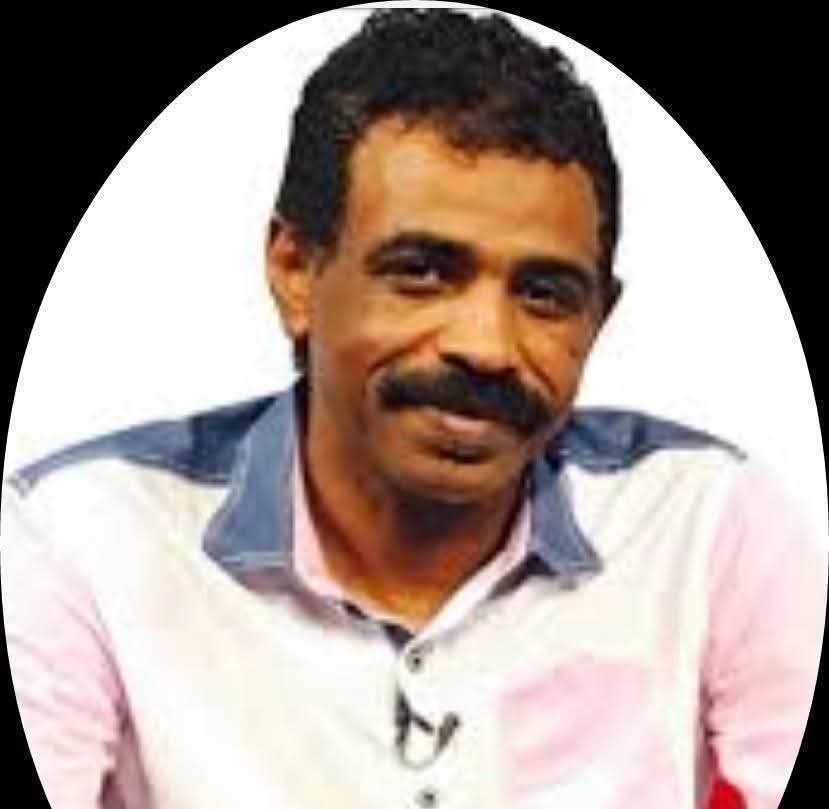 دعا الكاتب الصحافي السوداني البارز، أمير عبد الماجد، إلى وقف ما أسماه "حملات التبخيس" التي تطال الأداء الإعلامي والفضائيات السودانية، مؤكداً أن استمرار بث هذه القنوات في ظل الظروف الاستثنائية والقاسية التي تمر بها البلاد يعد "إنجازاً يستوجب التقدير" لا التقريع