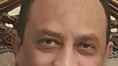 حذّرت لجنة الأمل للعودة الطوعية للاجئين والنازحين من ما وصفتهم بـ"ضعاف النفوس" الذين يستغلون رغبة السودانيين في العودة إلى بلادهم، عبر تحصيل مبالغ مالية غير قانونية مقابل تسجيلهم في رحلات التفويج.