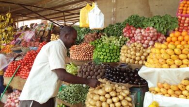 كشف جهاز الإحصاء المركزي في السودان، الثلاثاء، عن تراجع معدل التضخم إلى 56% في فبراير 2026، مقارنة مع 60.26% في يناير، في مؤشر على انخفاض تدريجي بعد أن بلغ أعلى مستوياته عند 422% في يوليو 2021