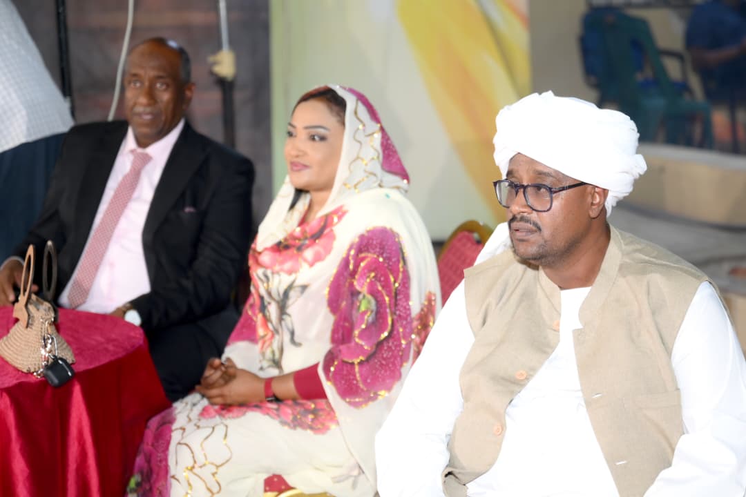 في قلب الثغر الباسم، حيث يمتزج عبير الموج بشموخ الجبال، صاغت فضائية البحر الأحمر ملحمةً بصرية وثقافية استثنائية تحتفي ببهجة عيد الفطر المبارك