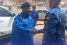 أحيت ولاية الخرطوم ومحلياتها السبع شعائر عيد الفطر المبارك تحت إجراءات أمنية مشددة، في وقت أكدت فيه السلطات الشرطية استقرار الأوضاع الأمنية وهدوء السجلات الجنائية في كافة أنحاء العاصمة السودانية