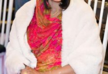 في خطوة مفاجئة أربكت جمهورها وأثارت موجة واسعة من التساؤلات، أعلنت الفنانة مروة الدولية اعتزالها الغناء بشكل مفاجئ، في قرار وصفه متابعون بأنه “صادم وغير متوقع”.