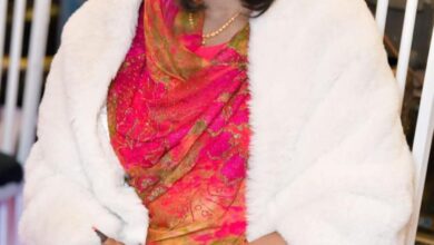 في خطوة مفاجئة أربكت جمهورها وأثارت موجة واسعة من التساؤلات، أعلنت الفنانة مروة الدولية اعتزالها الغناء بشكل مفاجئ، في قرار وصفه متابعون بأنه “صادم وغير متوقع”.