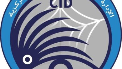 أعلنت الإدارة العامة للمباحث الجنائية المركزية، الثلاثاء ، تمكن فرقها الميدانية المشتركة من فك لغز جريمة اعتداء مسلح على نظاميين أثناء عودتهم من مناوبتهم قرب مقابر الحارة (54)