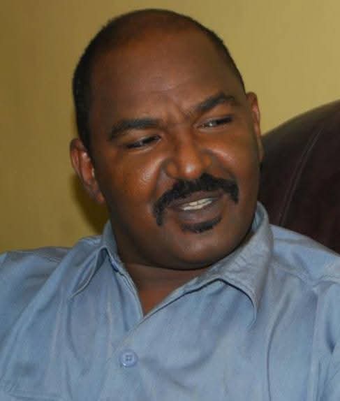 حل مجالس إدارات الشركات والهيئات الحكومية، ثم تشكيل مجالس إدارات أُخرى لذات الشركات والهيئات، لايُعتبر إصلاحاً ولاتغييراً نحو الأفضل، بل هذا نوع من إعادة إنتاج الفشل و تبديد المال العام.. !!