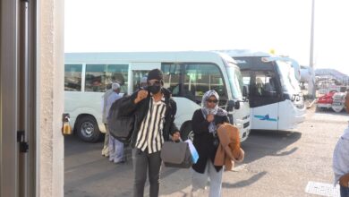 في عملية لوجستية معقدة عكست تنسيقاً دبلوماسياً مكثفاً، استقبل مطار بورتسودان الدولي مساء الجمعة 24 طالباً سودانياً جرى إجلاؤهم من الجامعات الإيرانية، في خطوة تأتي تنفيذاً لتوجيهات حكومية مباشرة بتأمين عودة الرعايا العالقين في الخارج.