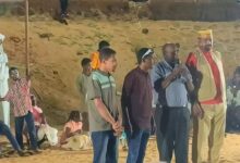 تألقت ضفاف خور أبو عنجة العريق بقلب أم درمان مساء أمس الأول ، في ليلة استثنائية امتزجت فيها الفنون بالروح الاجتماعية الوثابة، لتثبت "القلعة الصامدة" أن نبض الحياة فيها لا يتوقف. وضمن فعاليات "ليالي العيد" المتواصلة