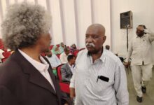 ـ احتفل السودان باليوم العالمي للمسرح بالمركز الثقافي بأمدرمان، بحضور والي الخرطوم الأستاذ أحمد عثمان حمزة، ووكيل وزارة الثقافة والإعلام والسياحة الاتحادية الدكتور جراهام عبدالقادر، ووزير الثقافة والإعلام والسياحة بولاية الخرطوم 