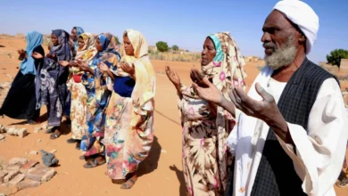 قُتل تسعة مدنيين على الأقل وأُصيب أكثر من 50 آخرين، الخميس، جراء قصف مدفعي استهدف مدينة الدلنج بولاية جنوب كردفان، في هجوم نُسب إلى قوات الدعم السريع والحركة الشعبية لتحرير السودان – شمال بقيادة عبد العزيز الحلو، وفق ما أفادت مصادر طبية