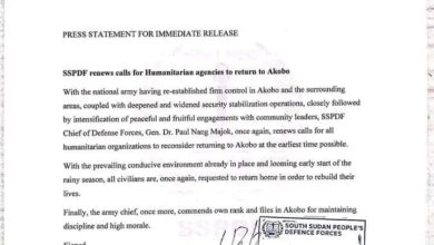 قال الجيش في جمهورية جنوب السودان يوم السبت إن قواته استعادت السيطرة الكاملة على مقاطعة أكوبو بولاية جونقلي، داعياً المنظمات الإنسانية للعودة بعد تحسن الأوضاع الأمنية