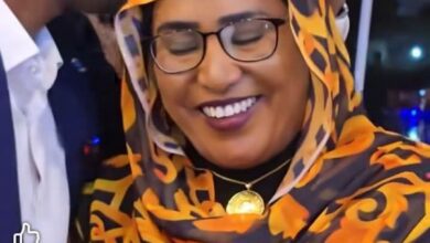 ـ  أعلنت الإعلامية السودانية داليا الياس قبولها اعتذار الفنان شريف الفحيل، في خطوة لاقت تفاعلاً واسعاً على منصات التواصل الاجتماعي، بعد جدلٍ دار بين الطرفين خلال الأيام الماضية