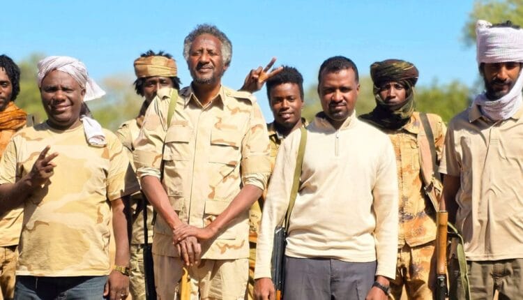 أفادت مصادر عسكرية سودانية بأن مليشيا الدعم السريع أجلت  قائدها الثاني عبد الرحيم دقلو من مدينة الفولة بولاية غرب كردفان، عقب غارات جوية مكثفة نفذها الجيش السوداني على مواقع تابعة للمليشيا في المنطقة