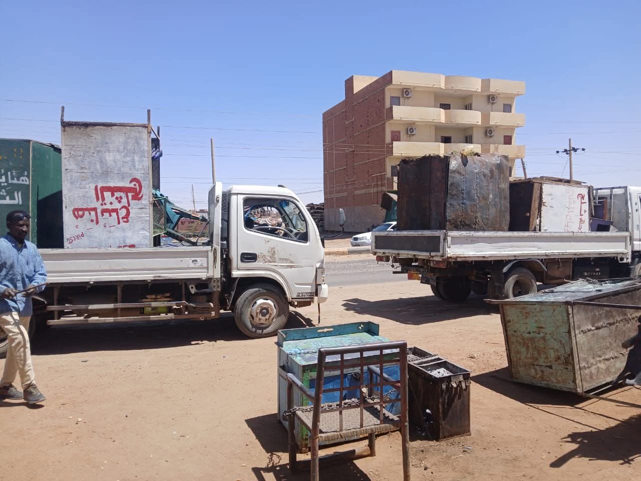 شرعت محلية الخرطوم في تنفيذ حملة ميدانية لإعادة تنظيم الأسواق وإزالة ما وصفتها بـ"المظاهر السالبة" في ضاحية سوبا غرب جنوب العاصمة، ضمن خطة أوسع لولاية الخرطوم تهدف إلى ترتيب وتنظيم أسواق الولاية