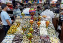   شهد العالم الإسلامي هذا العام انقسامًا نادرًا في تحديد موعد عيد الفطر، حيث توزعت الاحتفالات على ثلاثة أيام متتالية، في سابقة لافتة تعكس تباين طرق تحري هلال شهر شوال بين الدول.