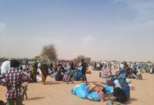 أعربت الأمم المتحدة عن قلقها البالغ إزاء مقتل ما لا يقل عن 17 مدنياً وإصابة آخرين، جراء غارة بطائرة مسيّرة استهدفت الجانب التشادي من بلدة حدودية مع السودان، في تصعيد جديد يعكس تمدد آثار الحرب خارج الحدود