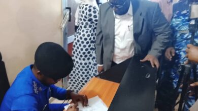 علنت ولاية الجزيرة اليوم الاثنين  استئناف استخراج البطاقة الشخصية في مدينة مدني بعد توقف دام أكثر من ثلاث سنوات، في خطوة اعتُبرت انعكاساً للتعافي والاستقرار الذي تشهده الولاية.