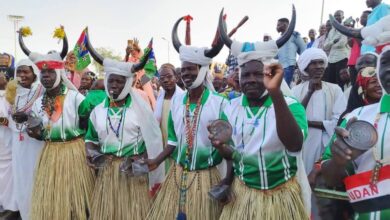 وسط أجواء حماسية بمناسبة عيد الفطر، شهد وزير الدفاع الفريق حسن داود كبرون ووزير الشباب والرياضة الاتحادي بروفسير أحمد آدم، إلى جانب والي الخرطوم  أحمد عثمان، منافسات المصارعة الحرة في استاد الحاج يوسف، حيث تركزت الأنظار على أشبال المصارعة الذين قد يمثلون مستقبل الرياضة السودانية على الساحة العالمية.