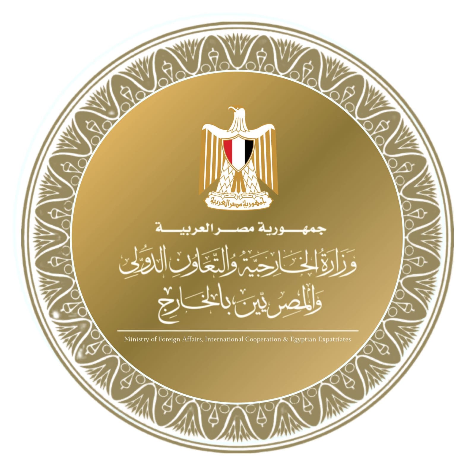 في اتصال هاتفي مع كبير مستشاري الرئيس الأمريكي للشؤون العربية والأفريقية، شدد د. بدر عبد العاطي، وزير الخارجية المصري والتعاون الدولي والمصريين بالخارج، على موقف مصر الرافض لأي محاولات تمس وحدة السودان أو سلامة أراضيه، مؤكداً ضرورة دعم الدولة الوطنية ومؤسساتها بعد إعلان الولايات المتحدة تصنيف جماعة الإخوان المسلمين في السودان كمنظمة إرهابية. وت