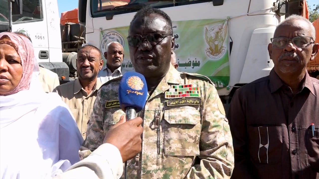 دشّن والي ولاية النيل الأبيض الفريق الركن قمر الدين محمد فضل المولى، الخميس، قافلة مبادرة رئيس مجلس السيادة القائد العام للقوات المسلحة الفريق أول ركن عبد الفتاح البرهان، لدعم أسر شهداء “معركة الكرامة” والنازحين والمتأثرين بالحرب في الولاية.