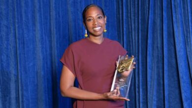 توّجت الصحفية السودانية البريطانية يسرا الباقر بجائزة أفضل صحفية تلفزيونية لعام 2026 خلال حفل جوائز الصحافة التلفزيونية الذي تنظمه الجمعية الملكية للتلفزيون (Royal Television Society)، والذي أقيم مساء الأربعاء في العاصمة البريطانية لندن