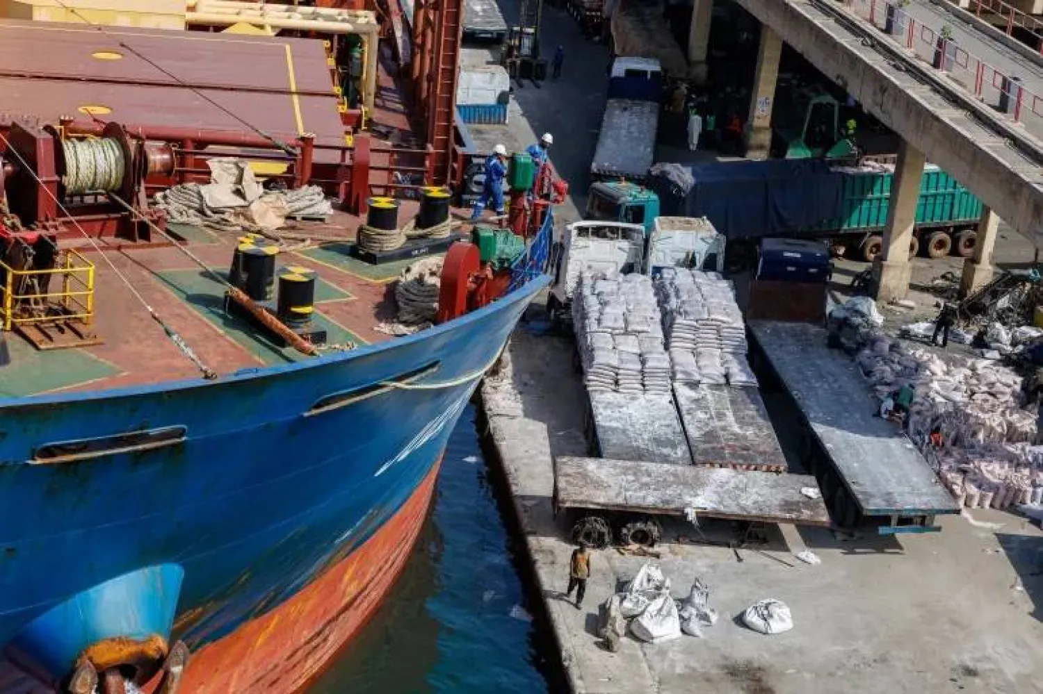 أعلنت الحكومة السنغالية يوم السبت تعليق جميع الرحلات الخارجية غير الضرورية للوزراء وكبار المسؤولين، محذرة من أوقات اقتصادية «صعبة للغاية» في ظل ارتفاع أسعار النفط العالمي جراء الصراع الأميركي-الإسرائيلي مع إيران