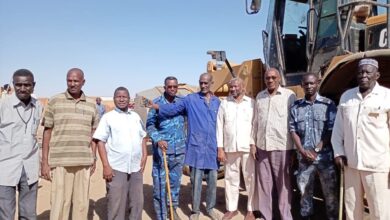 وقف مدير عام جهاز حماية الأراضي وإزالة المخالفات بولاية الخرطوم،  عبد العزيز عبدالله أحمد، لليوم الثاني على التوالي على سير حملة إزالة التعديات العشوائية بمنطقة أمدرمان، وذلك بحضور سلاطين مربع 58.