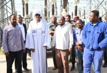 عادت خدمة التيار الكهربائي السبت إلى منطقتي دوكة والقريشة والمناطق المجاورة، عقب انقطاع استمر لعدة أيام نتيجة عطل فني بأحد المحولات في محطة القضارف التحويلية.