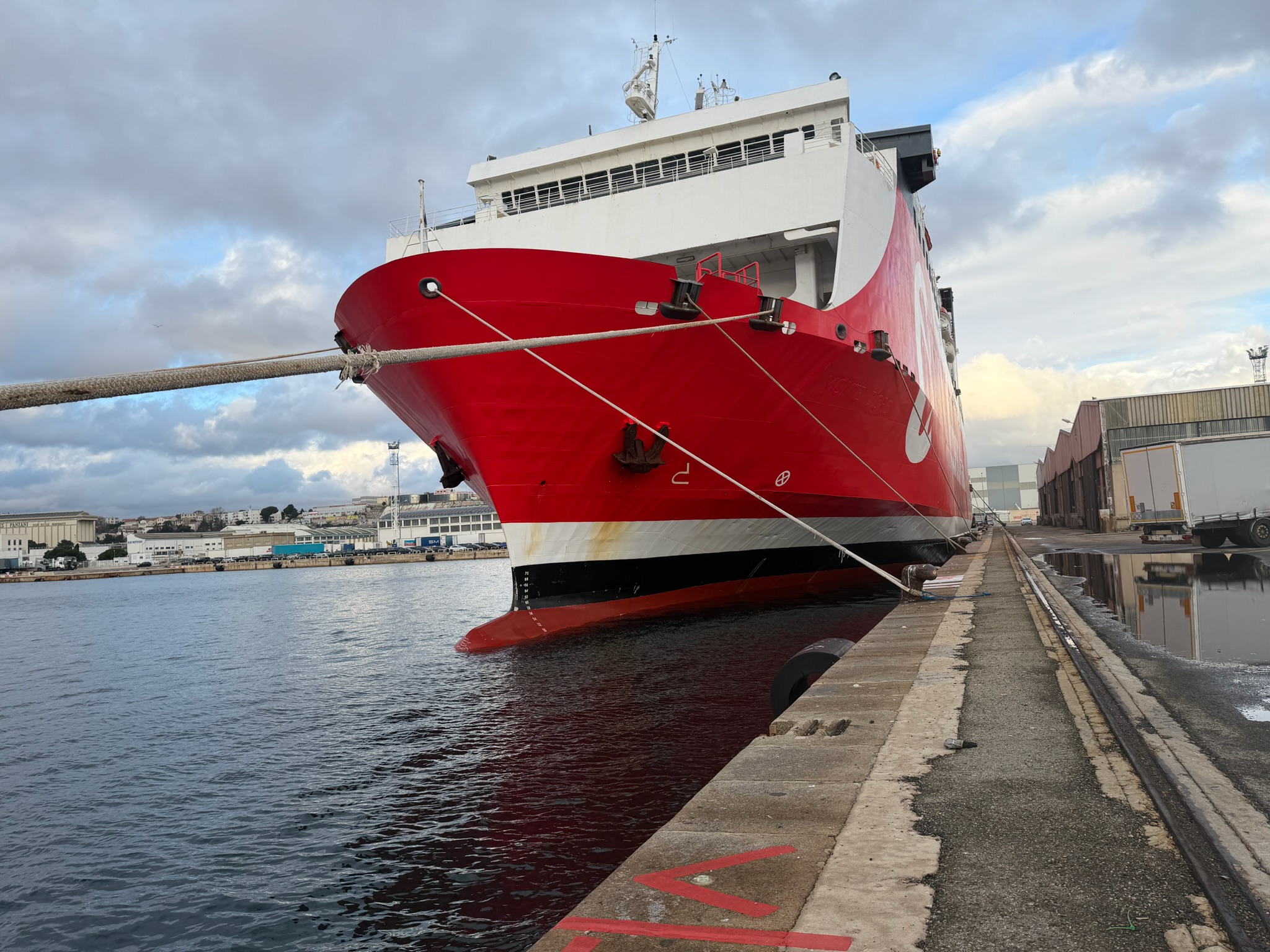 في خطوة نادرة في زمن ارتفاع التكاليف وضغط الظروف الاقتصادية، أعلنت مجموعة بسام شيبنغ للنقل البحري عن إطلاق مبادرة إنسانية لدعم المواطنين السودانيين الراغبين في العودة من المملكة العربية السعودية