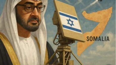 تشهد مدينة بربرة الساحلية في إقليم أرض الصومال تحركات عسكرية متسارعة، وسط مؤشرات متزايدة على إنشاء قاعدة جديدة يُعتقد أن دولة الإمارات العربية المتحدة تشارك في تطويرها، لصالح الولايات المتحدة وإسرائيل، وفقاً لصور أقمار اصطناعية وتقارير بحثية حديثة.