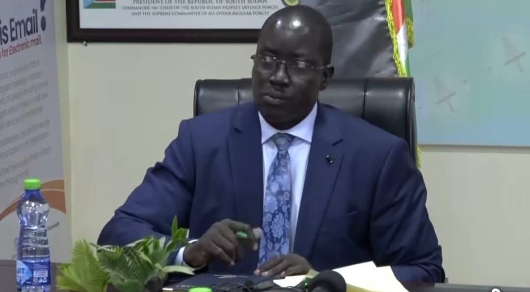 أعلنت وزارة البترول في جوبا عن تشكيل لجنة رفيعة المستوى لمراجعة مبيعات النفط الخام وأنشطة التسويق والالتزامات المرتبطة بها، في خطوة تستهدف تعزيز الشفافية والمساءلة في قطاع النفط.