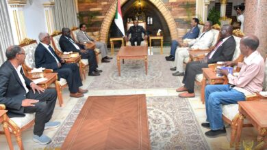 بحث رئيس الوزراء السوداني، الدكتور كامل إدريس، يوم الخميس، مع وفد من الأكاديميين والمفكرين والمثقفين السودانيين، رؤية استراتيجية للنهوض بالبلاد تمتد للفترة من 2026 إلى 2076، وذلك بحضور وزير التعليم العالي والبحث العلمي.