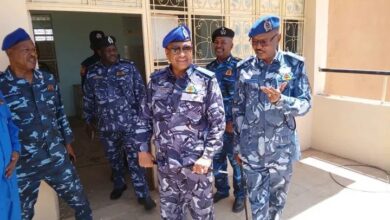 في تحرك يعكس مساعي إعادة تطبيع الحياة الخدمية بولاية الخرطوم، تفقد الفريق شرطة حقوقي/ الطاهر علي محمد البلولة، نائب المدير العام لقوات الشرطة المفتش العام، مجمع خدمات الجمهور بمدينة بحري، للوقوف على سير أعمال الصيانة وإعادة التأهيل الجارية بالموقع.