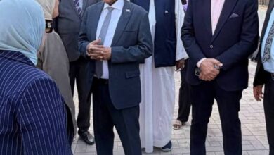 دشّن الفريق أول ركن مهندس عماد الدين مصطفى عدوي، سفير السودان لدى جمهورية مصر العربية، انطلاقة امتحانات الشهادة السودانية من داخل مركز مدرسة النقراشي الابتدائية بالقاهرة، حيث قام بقرع الجرس إيذاناً ببدء الامتحانات، وذلك بحضور وكيل وزارة التربية والتعليم المصرية د. هِمت أبوكيلة. وشهدت الفعالية  الاثنين حضور أعضاء اللجنة العليا للامتحانات، يتقدمهم المستشار الثقافي د. عاصم أحمد حسن، إلى جانب المستشار الطبي، والمستش