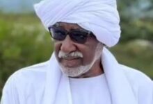 كشفت مصادر مطلعة، وصفت بالموثوقة، أن ناظر عموم الرزيقات،  محمود موسى مادبو، قرر عدم العودة إلى مدينة الضعين، مفضلاً البقاء في دولة جنوب السودان، في ظل تدهور الأوضاع الأمنية وتصاعد المخاوف المتعلقة بوضعه الصحي.