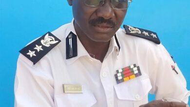 أصدر مدير شرطة المرور بمحلية كوستي، العقيد التوم آدم عبد الجبار، توجيهات تقضي بعدم تحرير أي مخالفات مرورية في حق أصحاب مركبات الركشة خلال الفترة الحالية