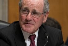 أشاد السيناتور جيم ريش، رئيس لجنة العلاقات الخارجية في مجلس الشيوخ، بالعقوبات التي فرضتها إدارة دونالد ترامب على أفراد وكيانات متورطين في تجنيد مقاتلين من كولومبيا للقتال في السودان لصالح  مليشيا الدعم السريع