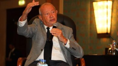 ـفي لحظةٍ بدت كأنها استدعاءٌ لذاكرةٍ أعمق من السياسة والجغرافيا، خرج رجل الأعمال المصري نجيب ساويرس بكلماتٍ لم تكن مجرد تعليق عابر، بل أقرب إلى شهادة وجدانية عن علاقةٍ ظلّت، رغم العواصف، عصيّة على التبدّد.