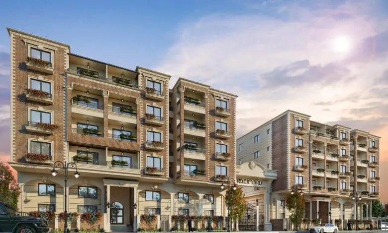 كشف اتحاد الغرف الصناعية في السودان عن ارتفاع حجم استثمارات السودانيين في شراء العقارات داخل مصر إلى نحو 40 مليار دولار، مقارنة بنحو 23 مليار دولار عند اندلاع الحرب في أبريل 2023، في تطور يعكس تحولات واسعة في حركة رؤوس الأموال خارج السودان.