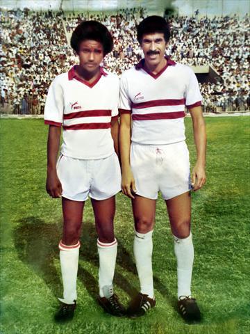 حرص اللاعب السوداني الرشيد المهدية على تهنئة نادييه السابقين الهلال السوداني والزمالك المصري ، بعد النجاحات التي حققها الفريقان خلال الموسم الحالي، مؤكدًا فخره الكبير بارتداء شعاريهما واللعب وسط جماهيرهما