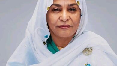 عقدت اللجنة العليا للاستقرار المالي في السودان، اجتماعها الأول برئاسة محافظ بنك السودان المركزي آمنة ميرغني حسن التوم، في خطوة تُعد بداية عملية لتنسيق الجهود الرسمية الرامية إلى تعزيز متانة الاقتصاد الوطني ومواجهة التحديات المالية المتصاعدة.