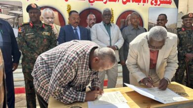 أعلنت الشركة السودانية للموارد المعدنية المحدودة دعمها لمشروع إجلاس الطلاب بولاية ولاية نهر النيل بسعة استيعابية تصل إلى 10 آلاف طالب، ضمن برامج المسؤولية المجتمعية التي تنفذها الشركة لدعم قطاع التعليم والخدمات الأساسية.