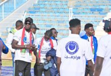 عاد فريق الهلال أم درمان إلى السودان اليوم  الخميس عقب تتويجه بلقب الدوري الرواندي، في خطوة تمثل نهاية مرحلة استثنائية خاضها النادي خارج البلاد بسبب ظروف الحرب، وبداية تحدٍ جديد يتعلق بالمشاركة القارية.