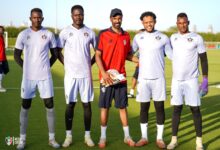 وصلت بعثة المنتخب السوداني الأول لكرة القدم إلى العاصمة القطرية الدوحة فجر الاثنين، لإقامة معسكر تحضيري يمتد حتى الأول من يونيو المقبل، يتخلله عدد من المباريات الودية أبرزها مواجهة المنتخب القطري، ضمن استعدادات الطرفين للاستحقاقات المقبلة