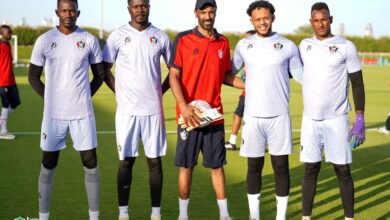 وصلت بعثة المنتخب السوداني الأول لكرة القدم إلى العاصمة القطرية الدوحة فجر الاثنين، لإقامة معسكر تحضيري يمتد حتى الأول من يونيو المقبل، يتخلله عدد من المباريات الودية أبرزها مواجهة المنتخب القطري، ضمن استعدادات الطرفين للاستحقاقات المقبلة